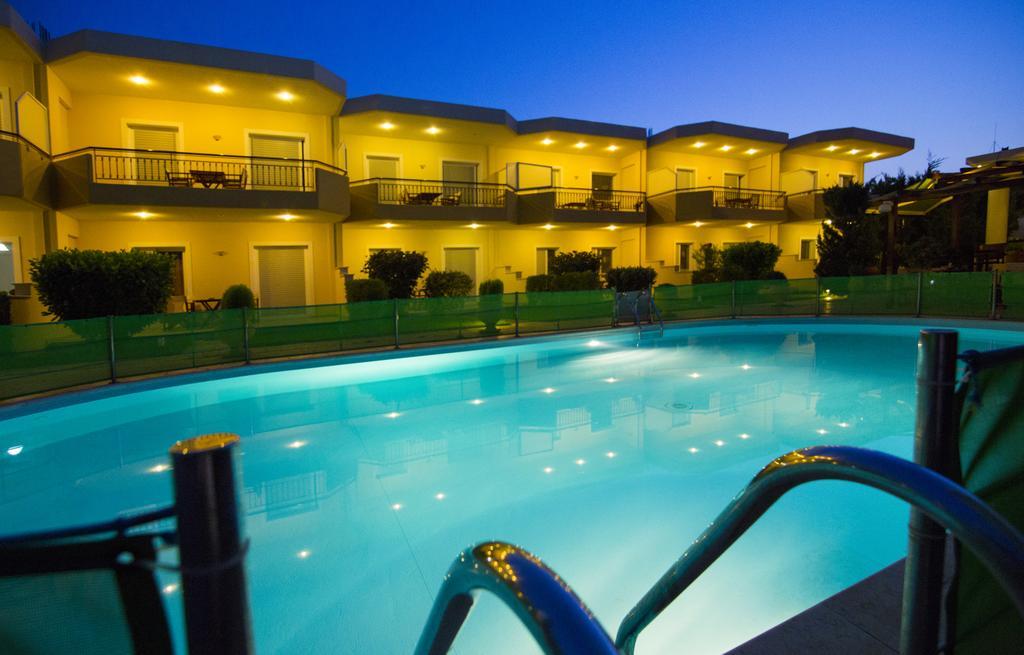 זכארו Vakis Apartments מראה חיצוני תמונה