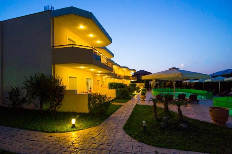 זכארו Vakis Apartments מראה חיצוני תמונה
